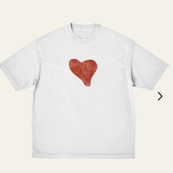 🆕️ Shawn Mendes On The Road Again 2025 Tour Heart Tee - Picture 8 of 8